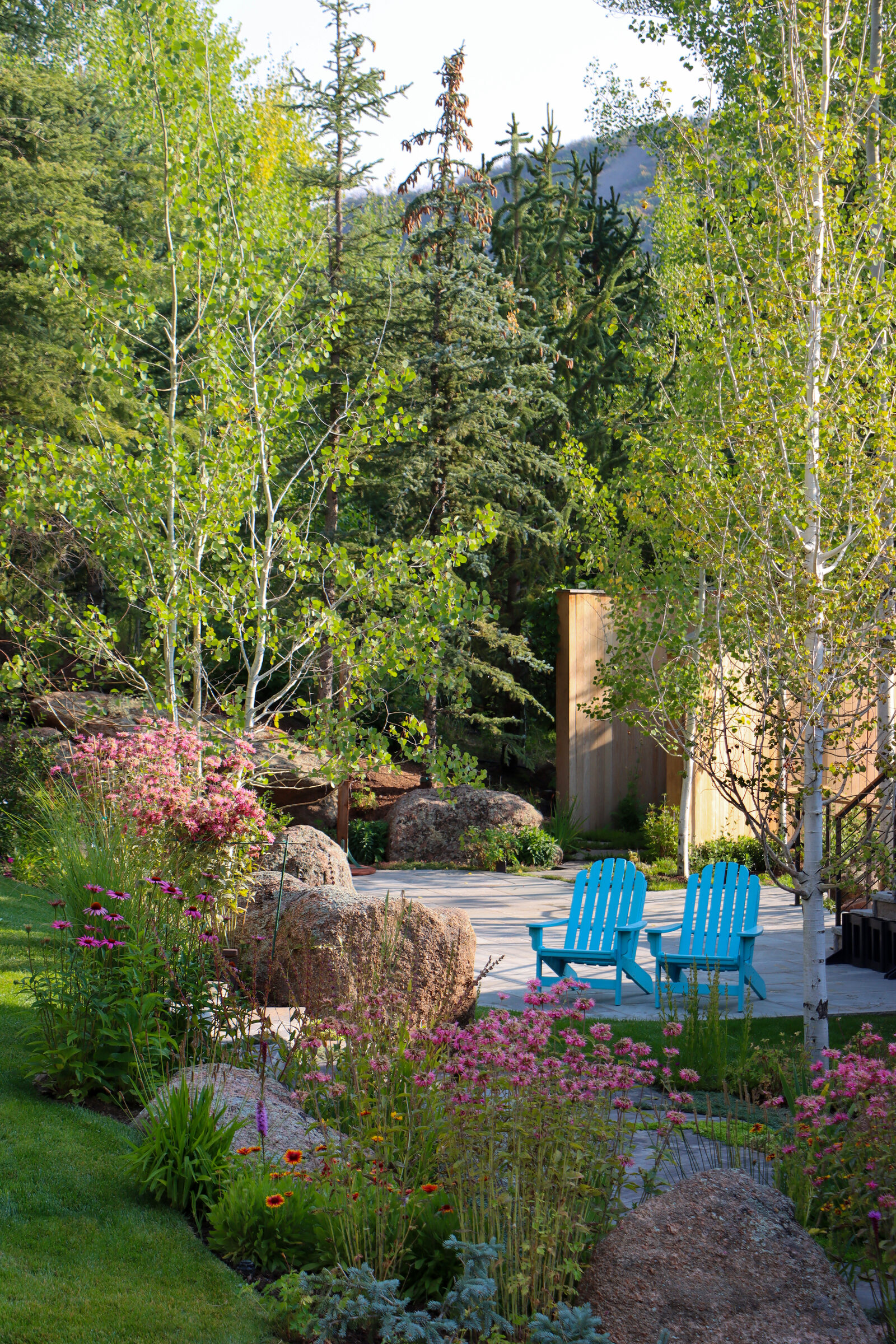 Playful Retreat: Color, Stone, and Quiet Joy