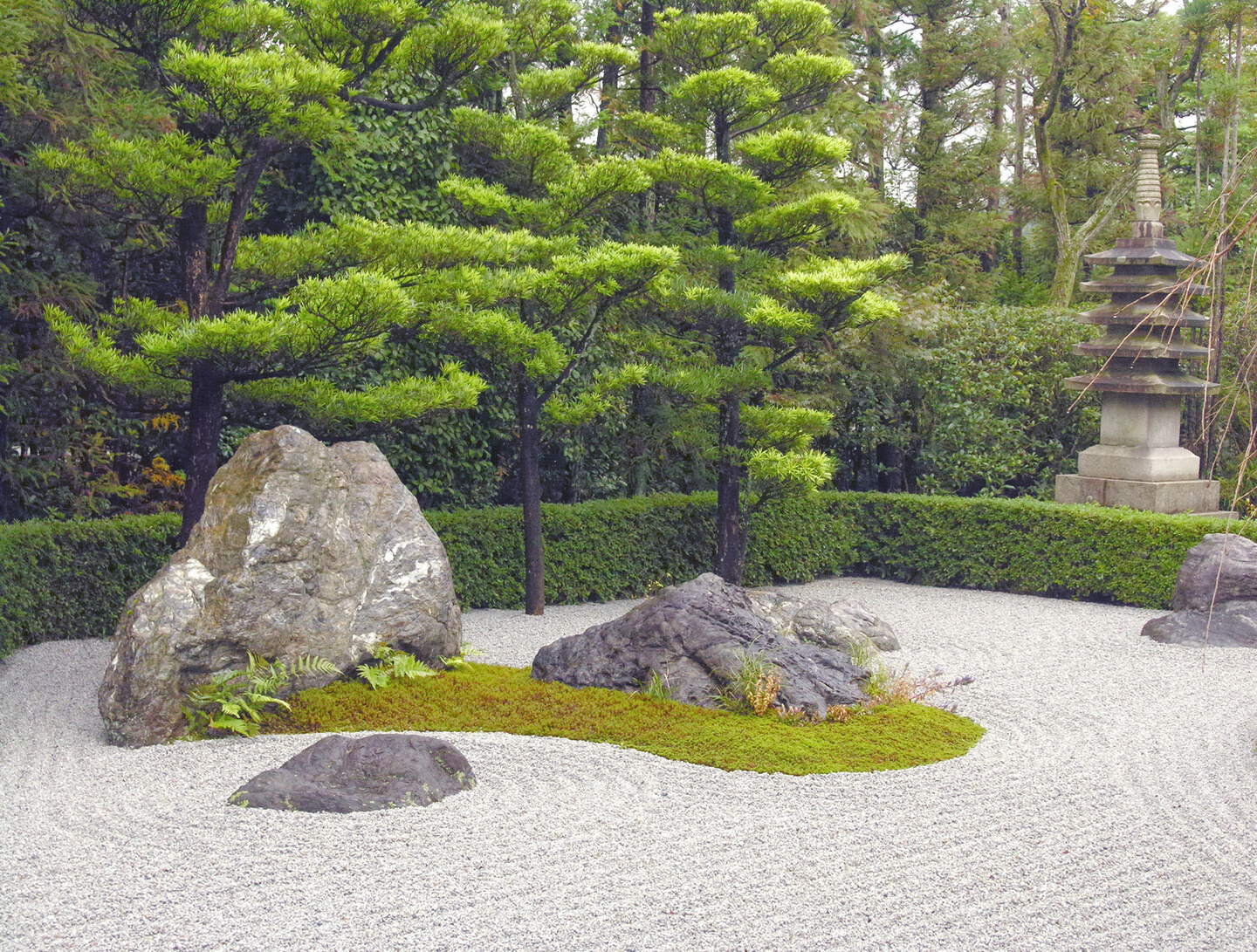 Japan – Art of Standing Stone